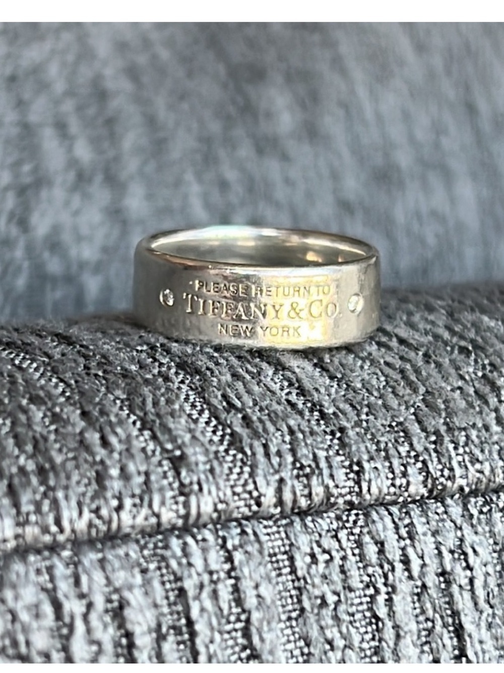 NEVER WORN size 5 Tiffany & Co ring